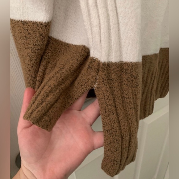 Sweater - Picture 3 of 3